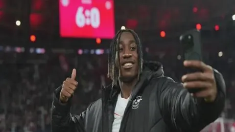 辽篮对外宣布与阿丘尔、沙约克两位外援终止合同